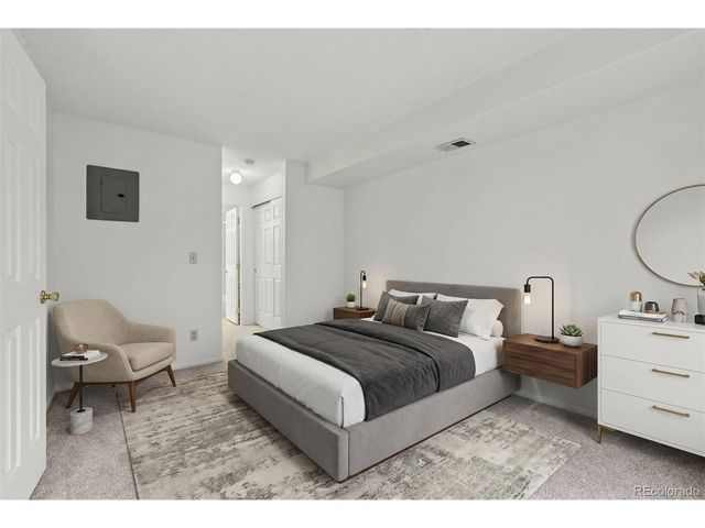 2575 S Syracuse Way E207, Denver, CO 80231