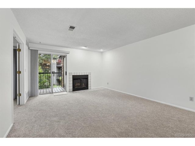 2575 S Syracuse Way E207, Denver, CO 80231