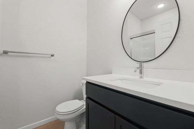 423 S All Halllows Unit 200, Wichita, KS 67213