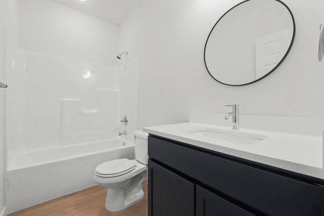 423 S All Halllows Unit 200, Wichita, KS 67213