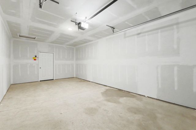 423 S All Halllows Unit 200, Wichita, KS 67213