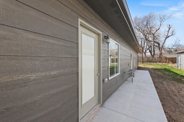 423 S All Halllows Unit 200, Wichita, KS 67213