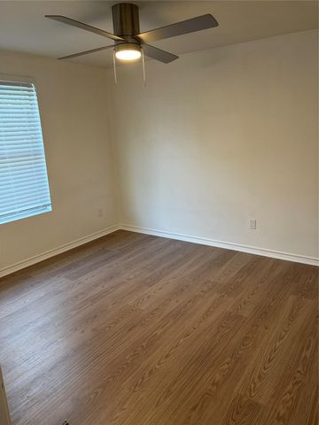 7909 Hoffman Street, Houston, TX 77016