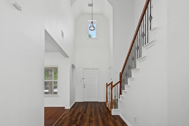 1501 Kingfisher Drive, Fort Worth, TX 76131