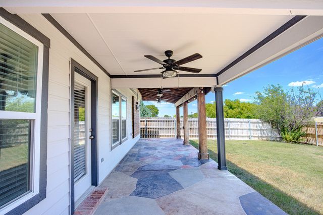 1501 Kingfisher Drive, Fort Worth, TX 76131