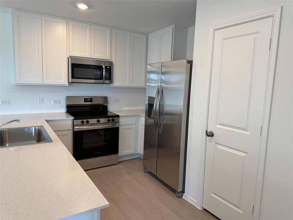 324 Bertram Oaks DR, Bertram, TX 78605