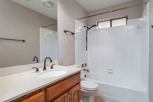 911 Gwinnett Circle, Arlington, TX 76017