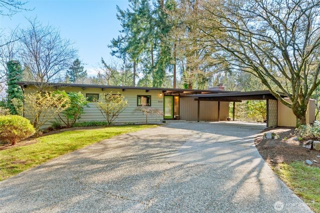 18407 51st Place NE, Lake Forest Park, WA 98155