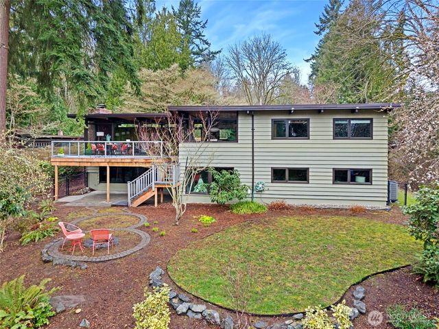 18407 51st Place NE, Lake Forest Park, WA 98155