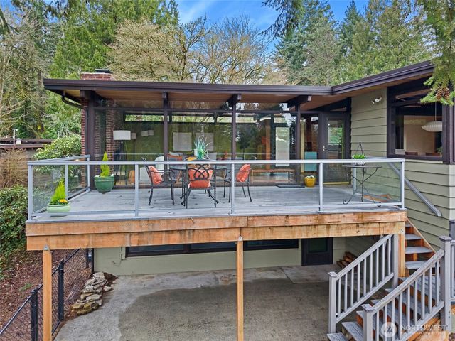 18407 51st Place NE, Lake Forest Park, WA 98155