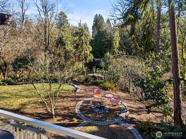 18407 51st Place NE, Lake Forest Park, WA 98155