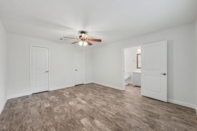 14 Summer Crest Circle, The Woodlands, TX 77381