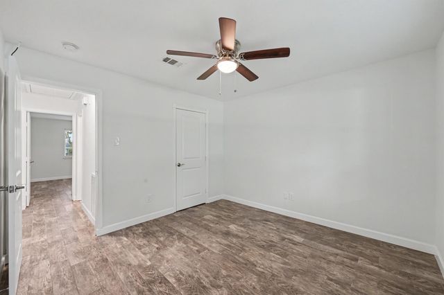 14 Summer Crest Circle, The Woodlands, TX 77381