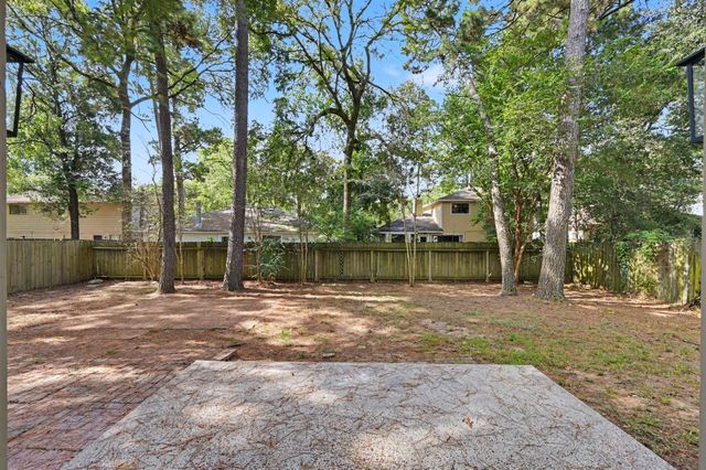 14 Summer Crest Circle, The Woodlands, TX 77381
