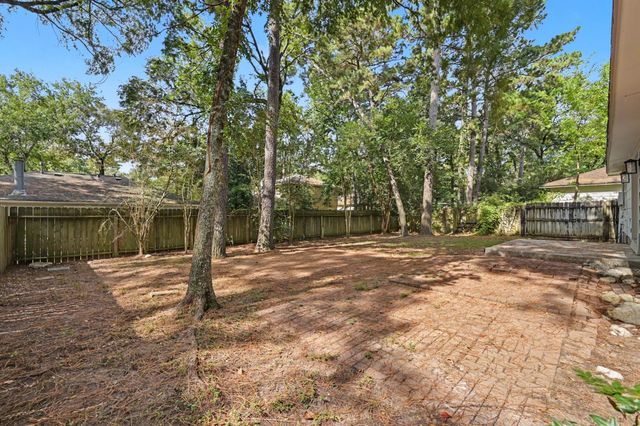 14 Summer Crest Circle, The Woodlands, TX 77381