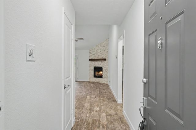14 Summer Crest Circle, The Woodlands, TX 77381