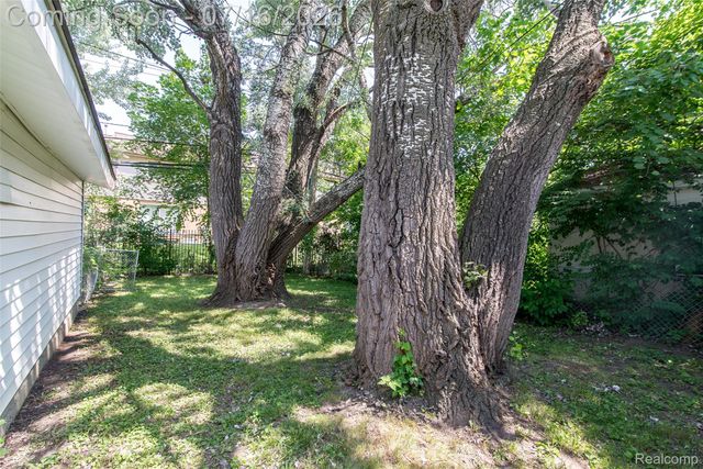29456 Edward Drive, Inkster, MI 48141