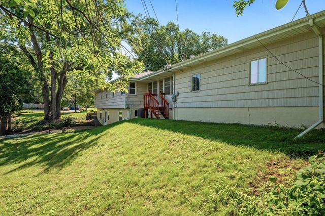 4700 Glenwood Avenue, Golden Valley, MN 55422