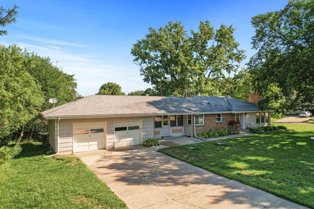 4700 Glenwood Avenue, Golden Valley, MN 55422