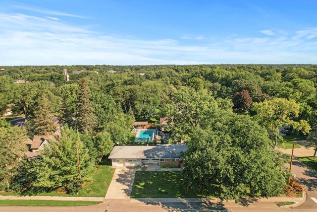 4700 Glenwood Avenue, Golden Valley, MN 55422