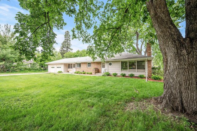 4700 Glenwood Avenue, Golden Valley, MN 55422