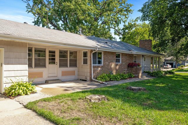 4700 Glenwood Avenue, Golden Valley, MN 55422