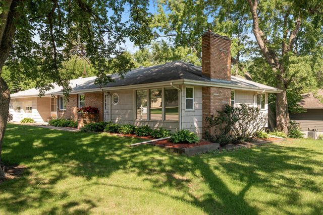 4700 Glenwood Avenue, Golden Valley, MN 55422