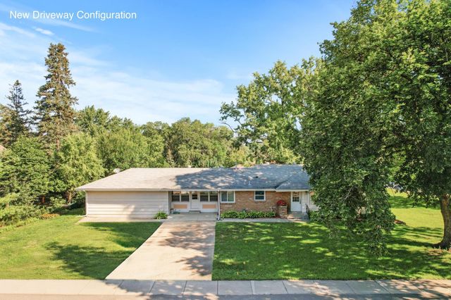 4700 Glenwood Avenue, Golden Valley, MN 55422