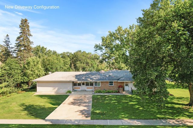 4700 Glenwood Avenue, Golden Valley, MN 55422