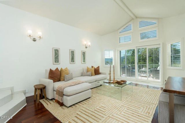 3550 Santa Carlotta Street, Glendale, CA 91214