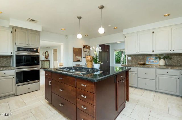 3550 Santa Carlotta Street, Glendale, CA 91214