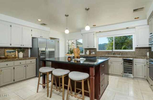 3550 Santa Carlotta Street, Glendale, CA 91214