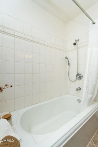 3550 Santa Carlotta Street, Glendale, CA 91214