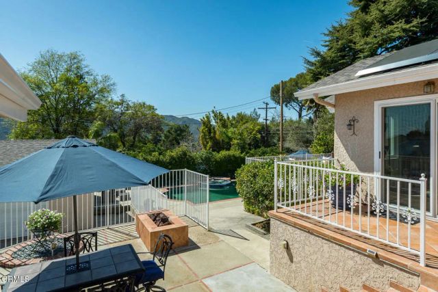 3550 Santa Carlotta Street, Glendale, CA 91214