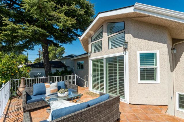 3550 Santa Carlotta Street, Glendale, CA 91214