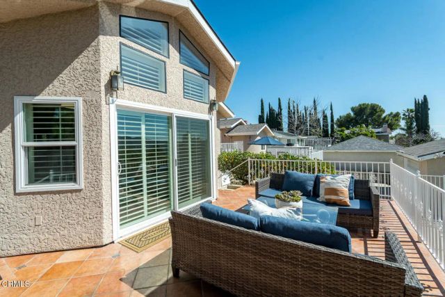 3550 Santa Carlotta Street, Glendale, CA 91214