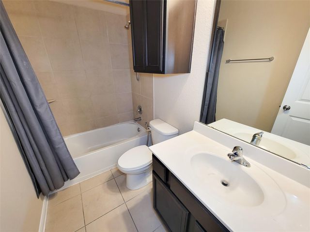 9718 Justin Ridge Lane, Humble, TX 77396
