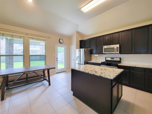 9718 Justin Ridge Lane, Humble, TX 77396