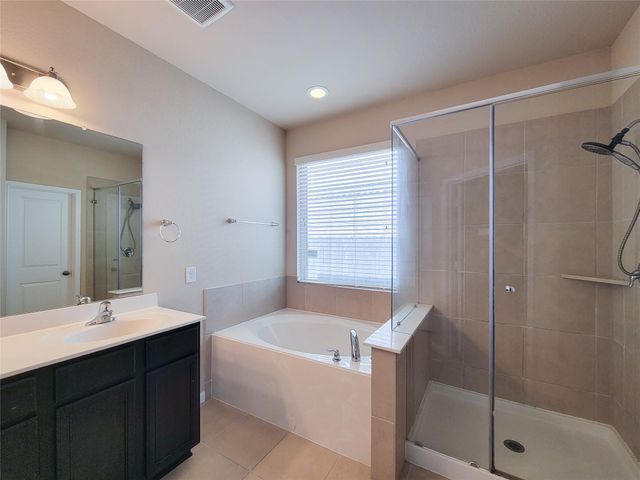 9718 Justin Ridge Lane, Humble, TX 77396