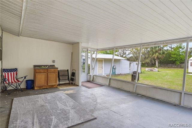 2670 S Pine Ridge Avenue, Homosassa, FL 34448