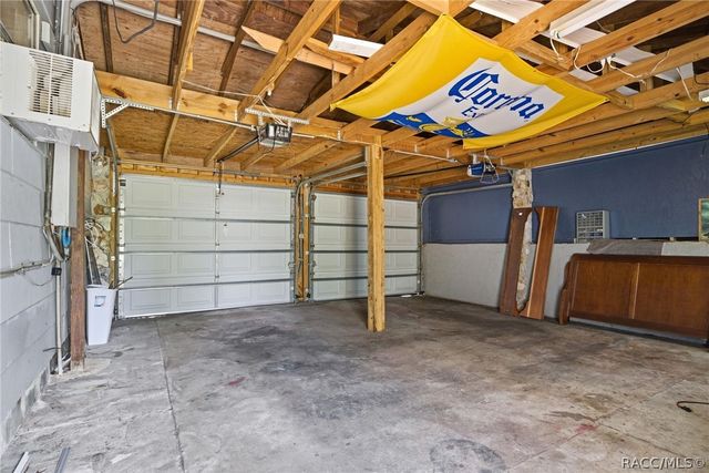 2670 S Pine Ridge Avenue, Homosassa, FL 34448