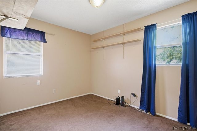 2670 S Pine Ridge Avenue, Homosassa, FL 34448