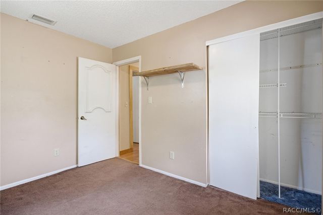 2670 S Pine Ridge Avenue, Homosassa, FL 34448