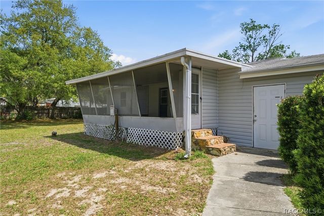 2670 S Pine Ridge Avenue, Homosassa, FL 34448
