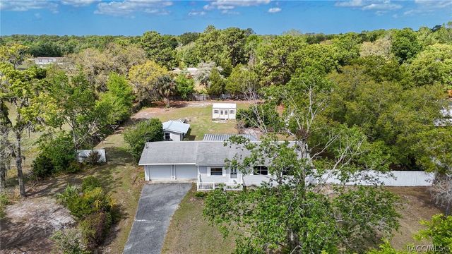 2670 S Pine Ridge Avenue, Homosassa, FL 34448