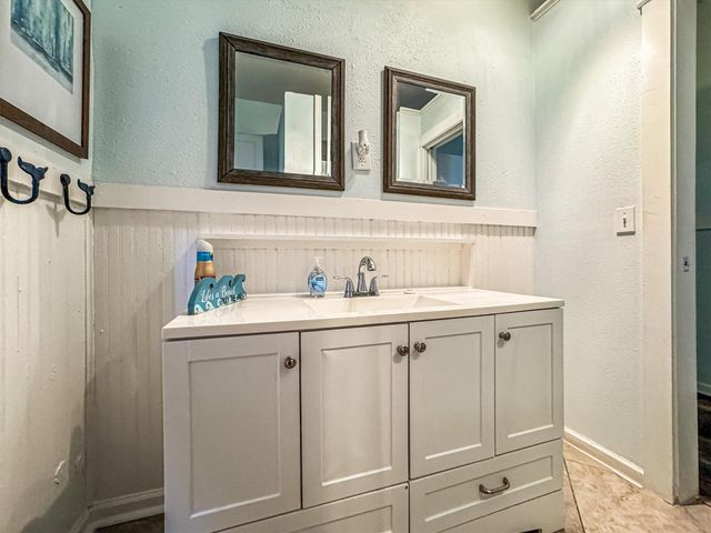 1904 Avenue N, Galveston, TX 77550