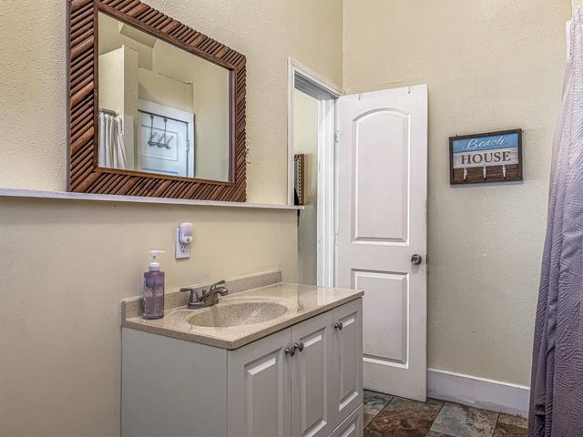 1904 Avenue N, Galveston, TX 77550