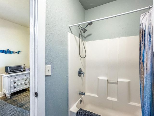 1904 Avenue N, Galveston, TX 77550