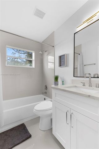 19648 Back Nine Dr, Boca Raton, FL 33498