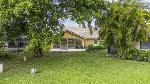 19648 Back Nine Dr, Boca Raton, FL 33498